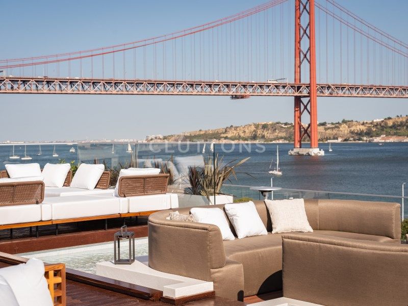 apartment 5 Rooms for sale on Lisboa (1300)