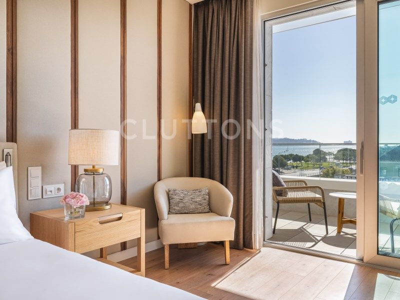apartment 5 Rooms for sale on Lisboa (1300)