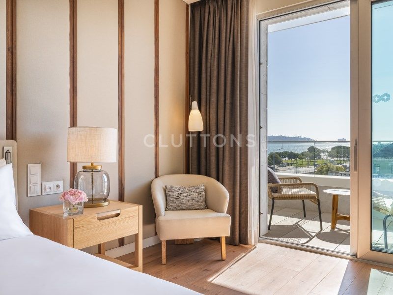apartment 5 Rooms for sale on Lisboa (1300)