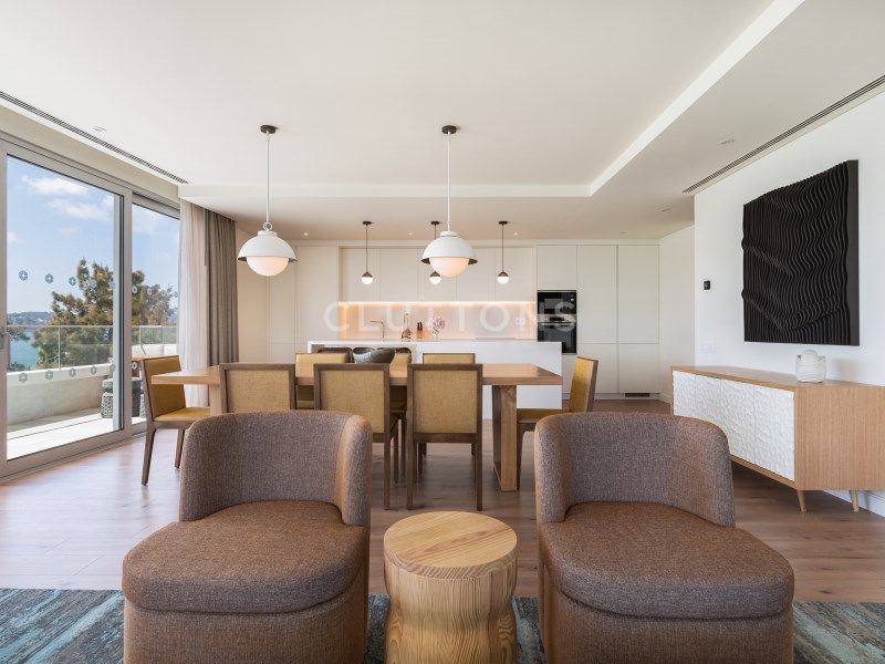 apartment 5 Rooms for sale on Lisboa (1300)