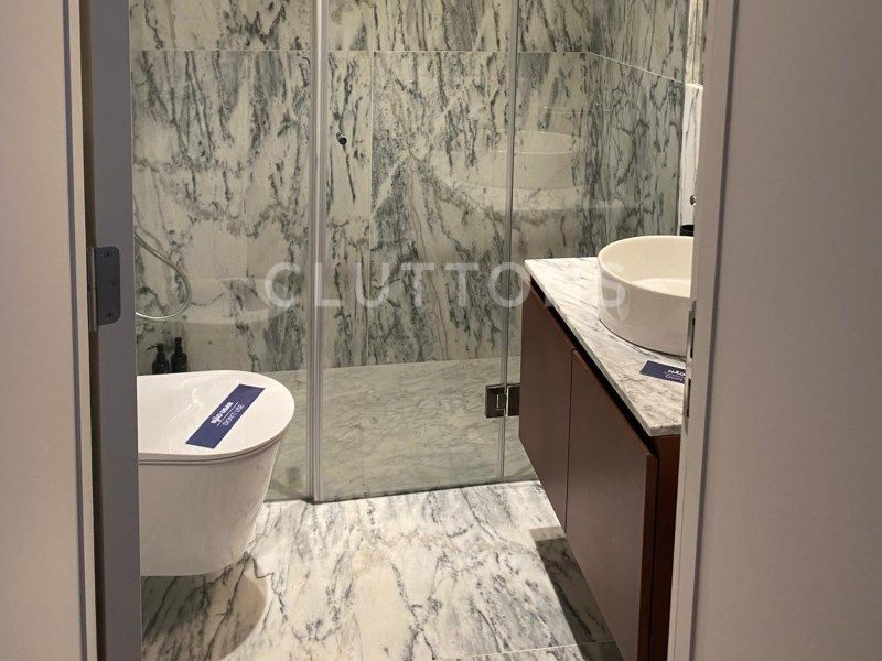 apartment 8 Rooms for sale on Lisboa (1200)