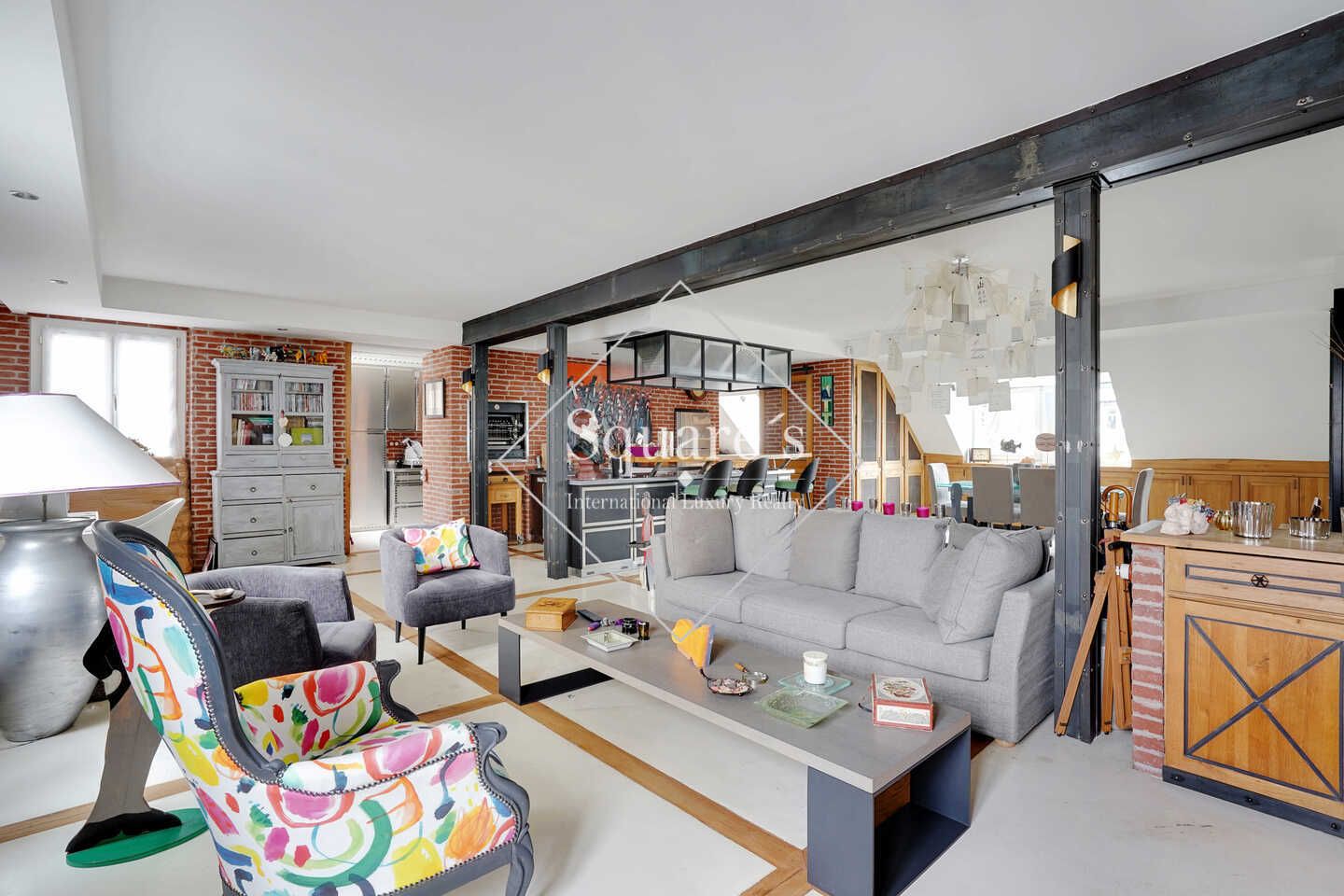apartment 5 Rooms for sale on Paris 17ème (75017) Sale Apartment Paris 17ème 5 Rooms 162 m²