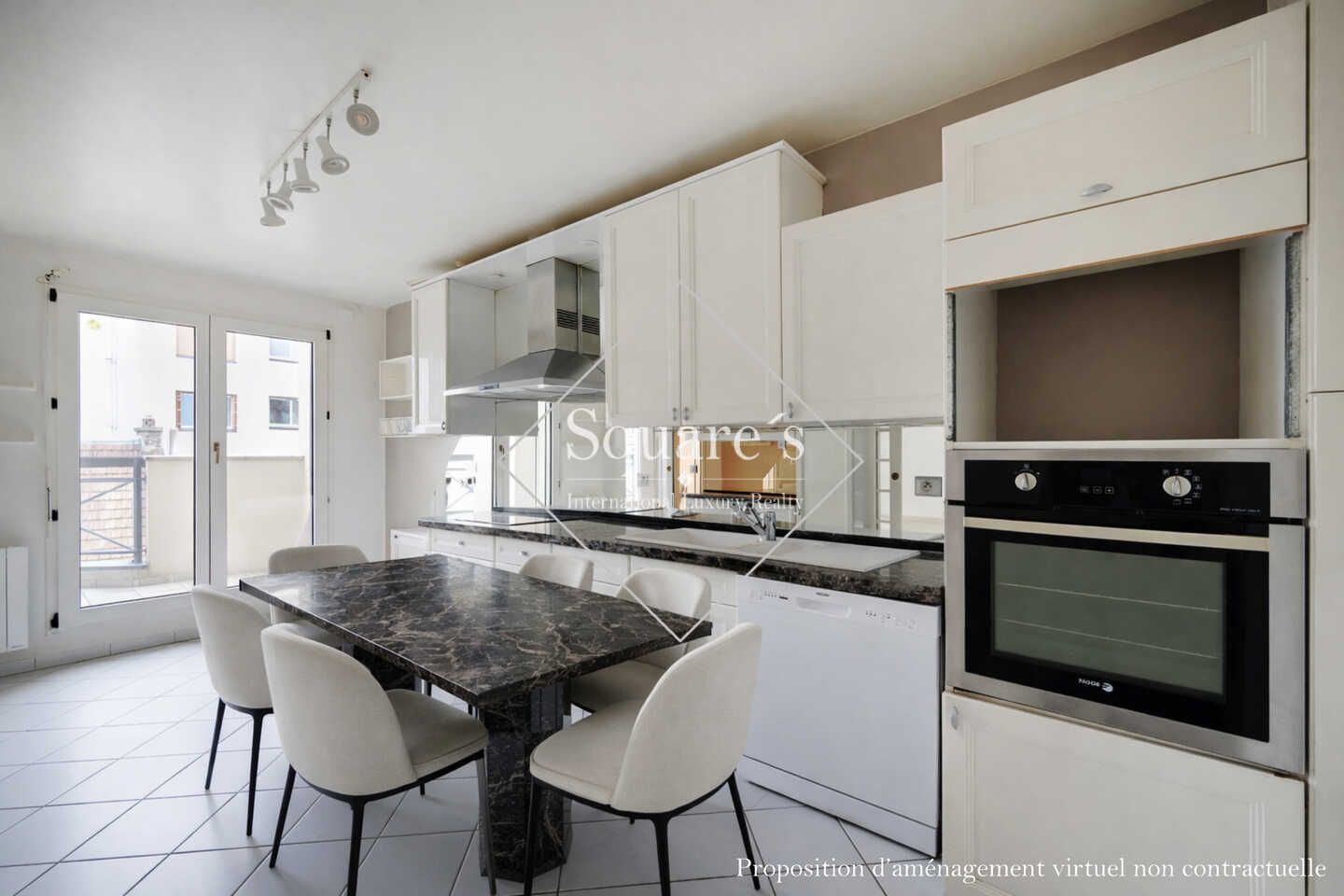 apartment 7 Rooms for sale on La Garenne Colombes (92250)