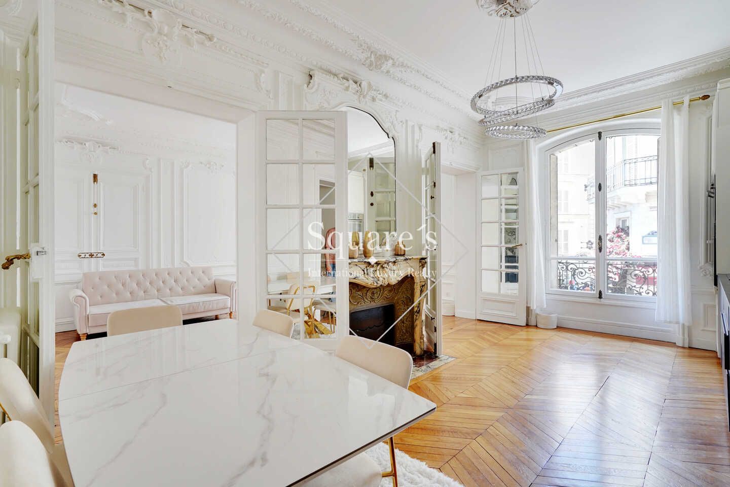 apartment 5 Rooms for sale on Paris 8ème (75008)