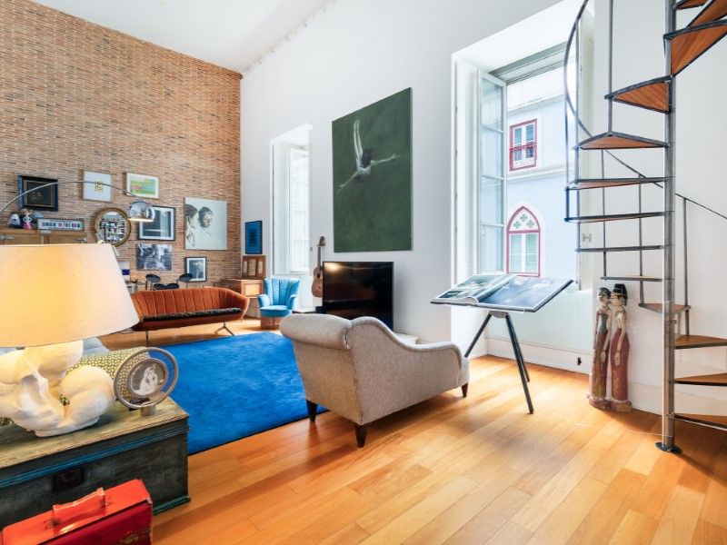 apartment 8 Rooms for sale on Lisboa (1200)