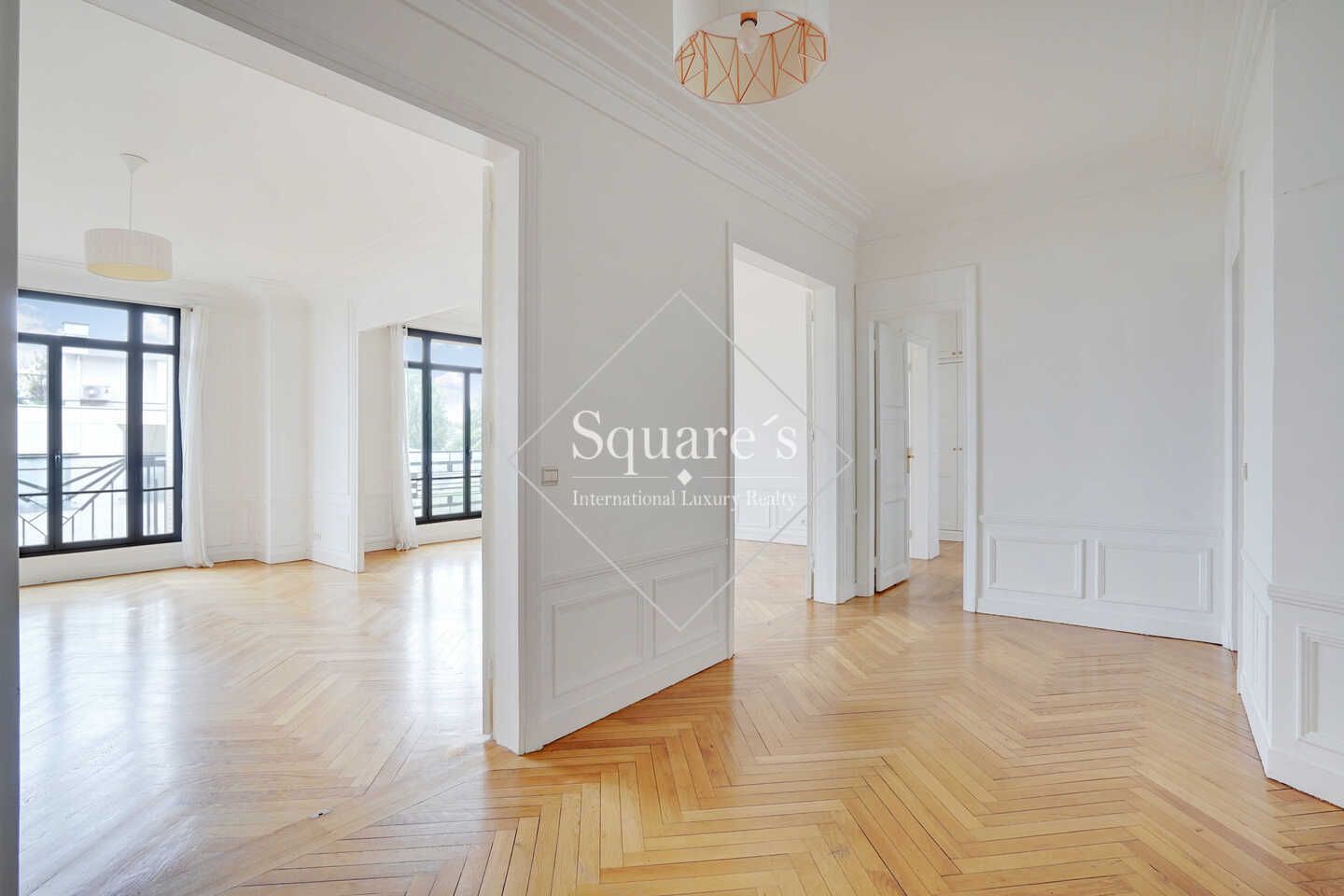 apartment 6 Rooms for sale on Neuilly-sur-Seine (92200)