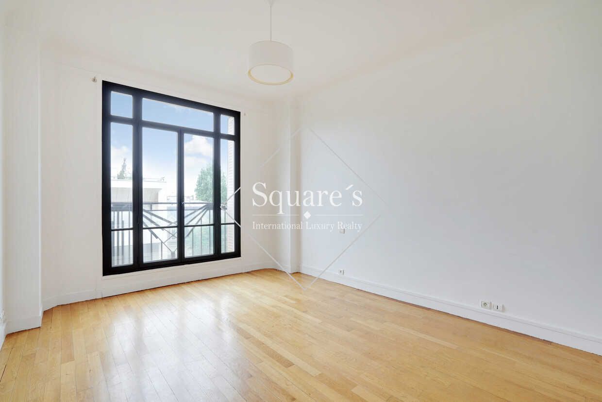 apartment 6 Rooms for sale on Neuilly-sur-Seine (92200)