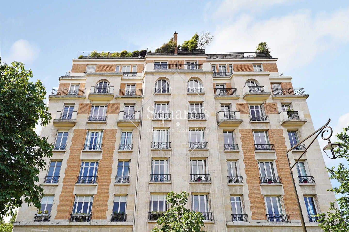 apartment 5 Rooms for sale on Boulogne (92100) Sale Apartment Boulogne 5 Rooms 166 m²