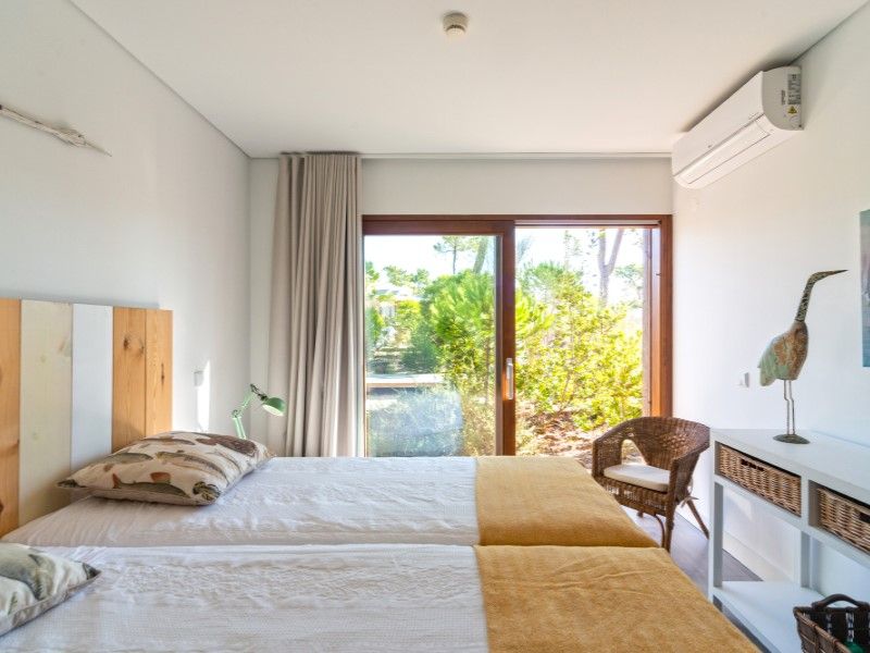 apartment 6 Rooms for sale on Grândola (7570)