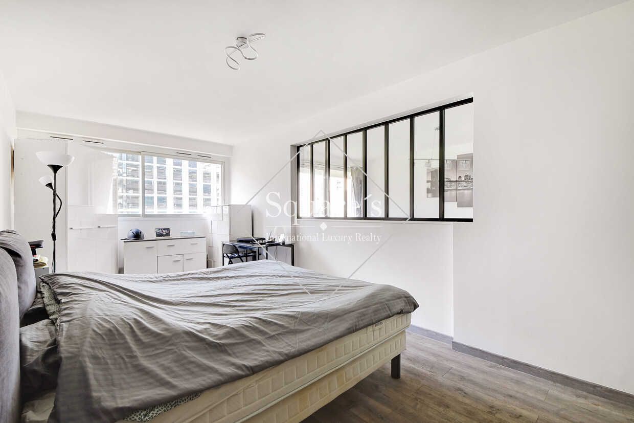 apartment 2 Rooms for sale on Courbevoie (92400)