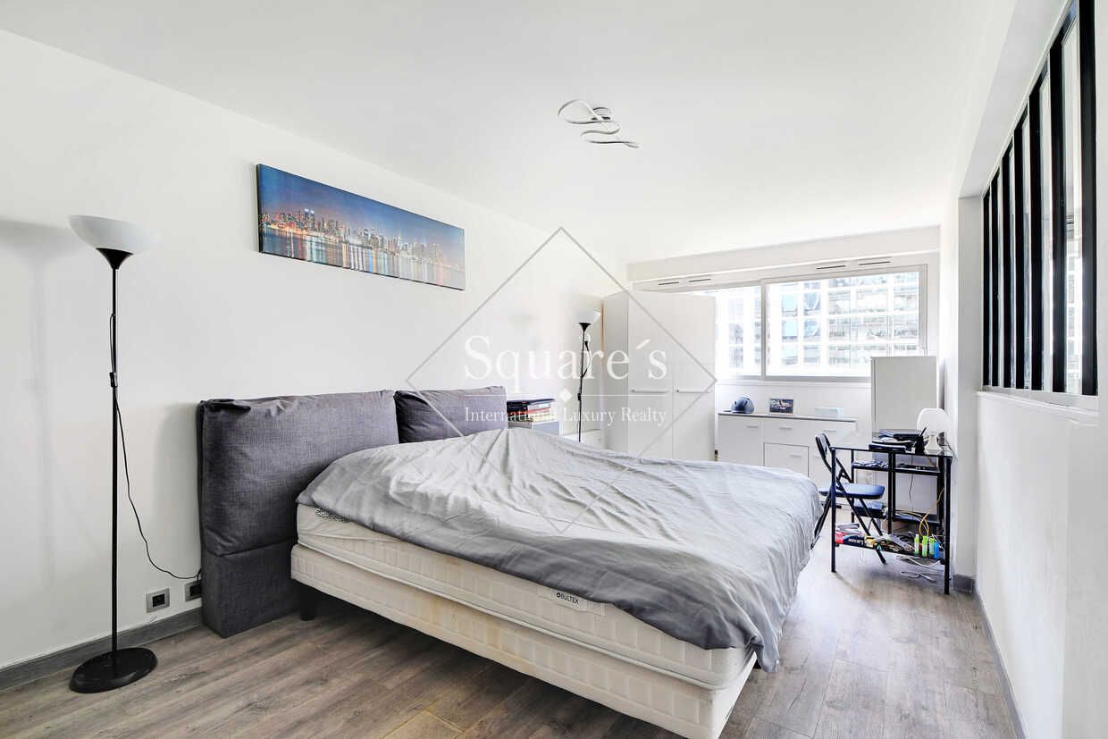 apartment 2 Rooms for sale on Courbevoie (92400)