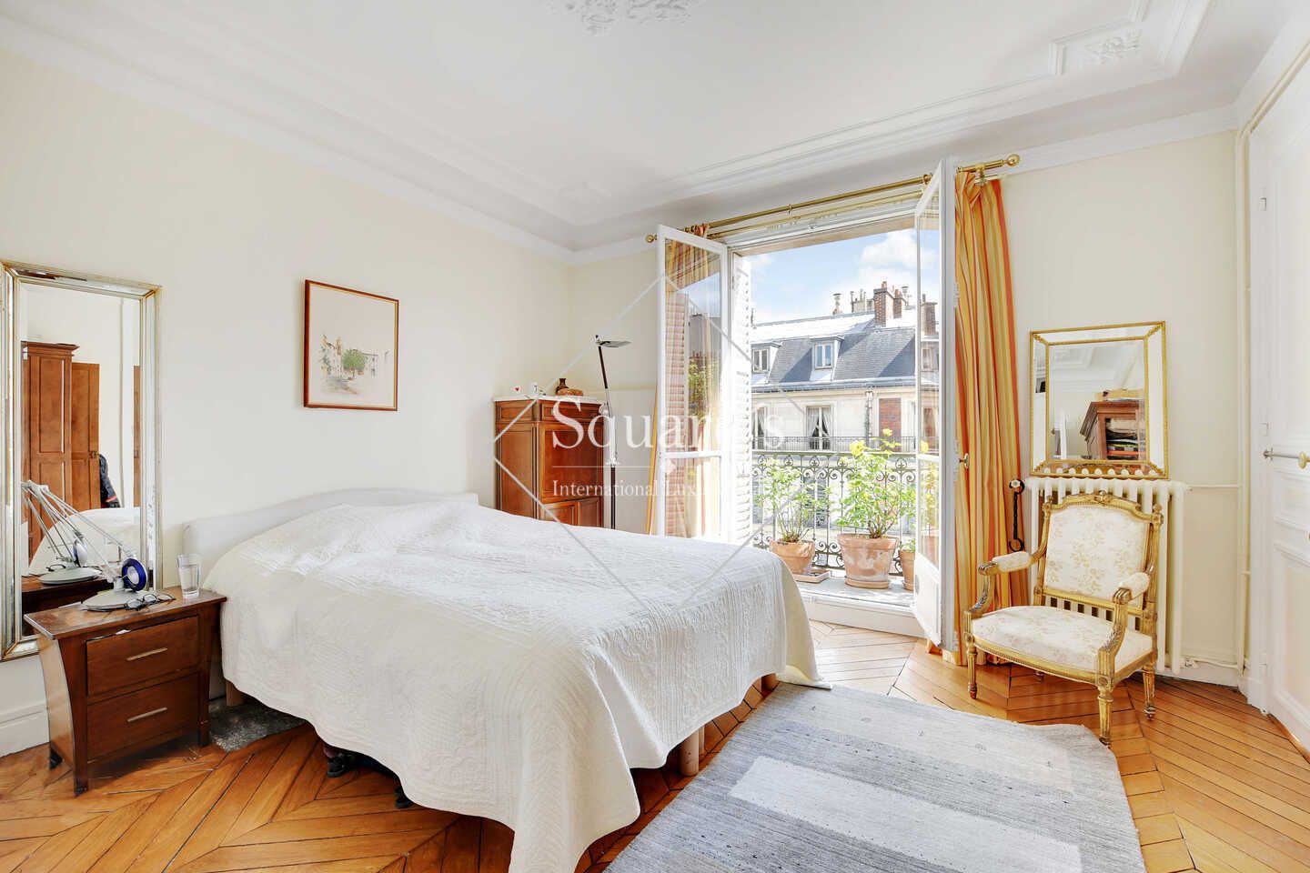 apartment 6 Rooms for sale on Paris 8ème (75008)
