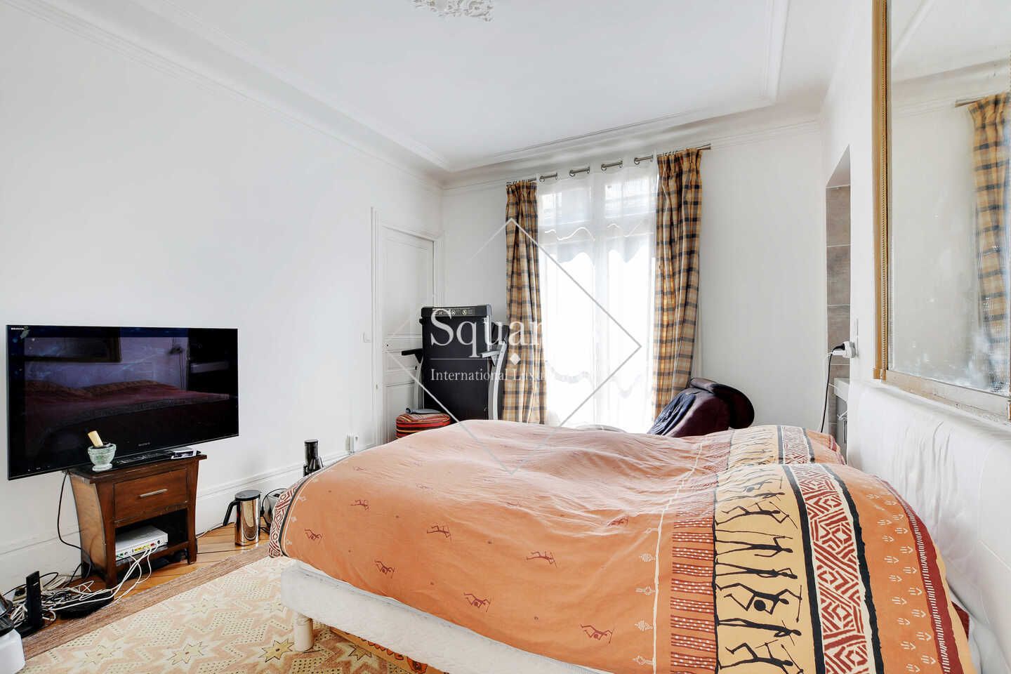 apartment 6 Rooms for sale on Paris 8ème (75008)