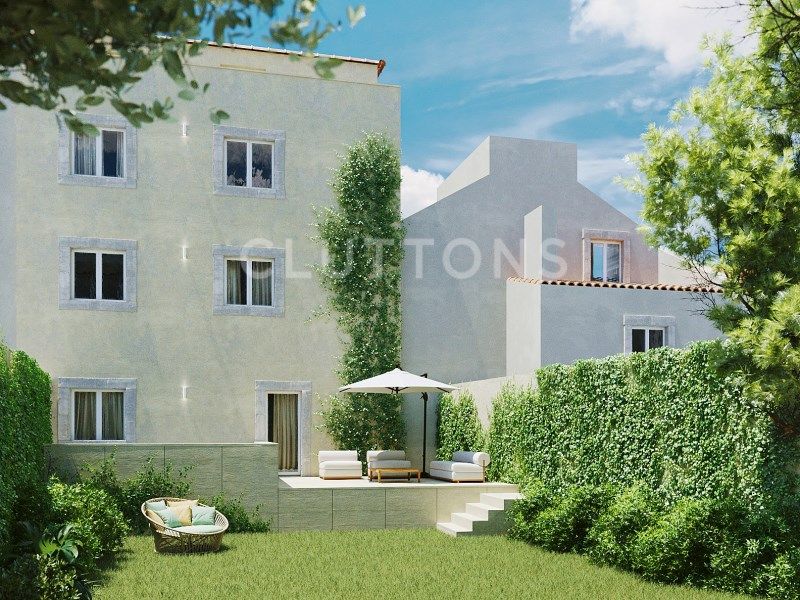apartment 8 Rooms for sale on Lisboa (1200)