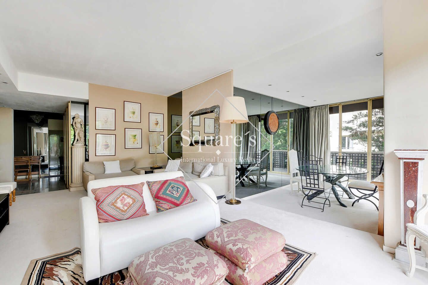 Sale Apartment Neuilly-sur-Seine 4 Rooms 110 m²