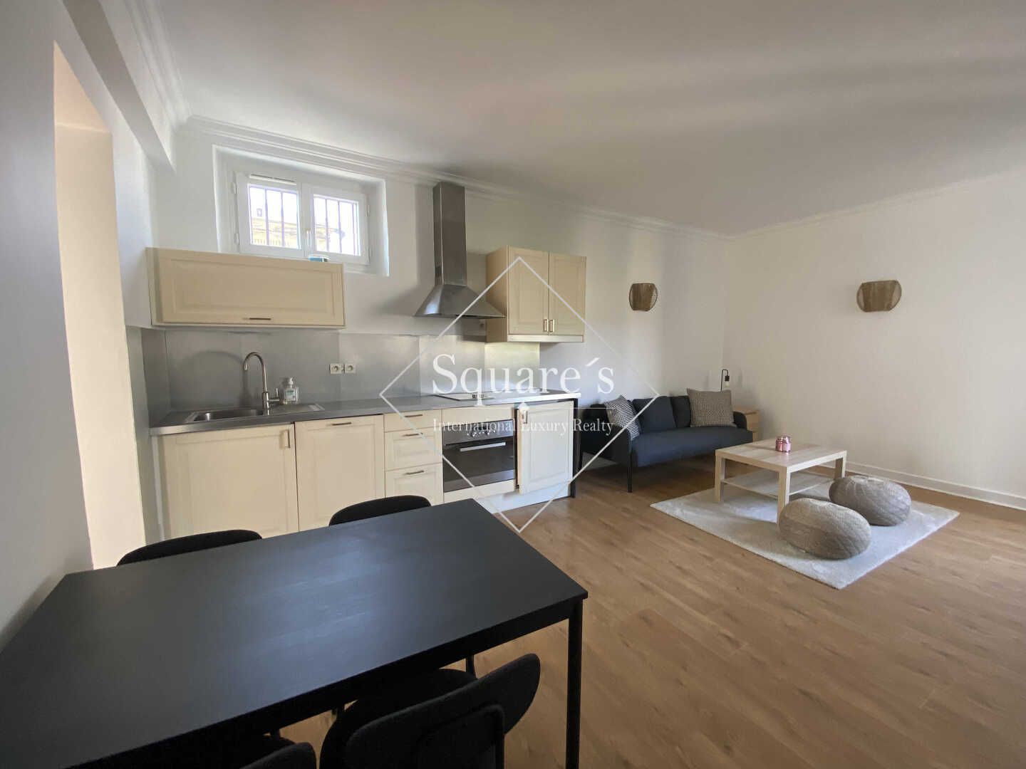Rental Apartment Neuilly-sur-Seine 3 Rooms 45 m²
