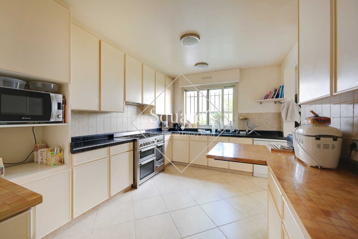 appartement 8 Pièces en vente sur Neuilly-sur-Seine (92200)