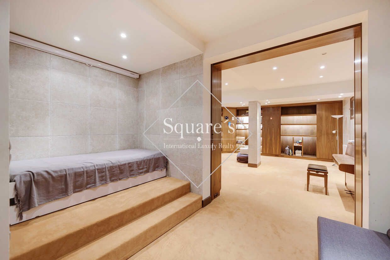 appartement 8 Pièces en vente sur Neuilly-sur-Seine (92200)