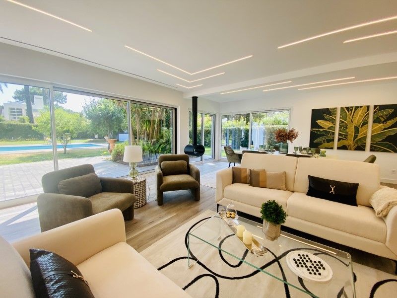 maison 9 Pièces en vente sur Almada (2820)