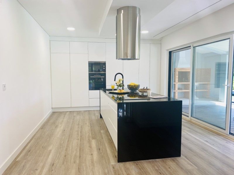 maison 9 Pièces en vente sur Almada (2820)