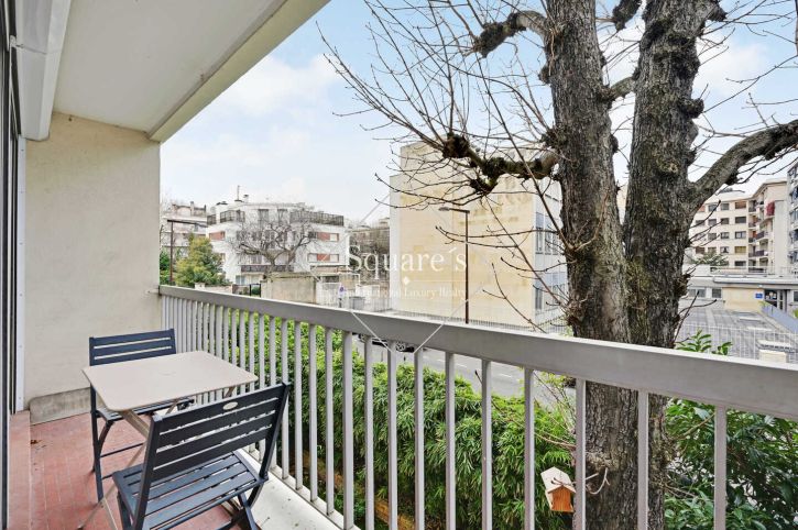 Sale Apartment Neuilly-sur-Seine 5&nbsp;Rooms 85&nbsp;m²