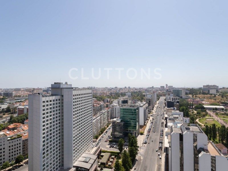 apartment 3 Rooms for sale on Lisboa (1070)