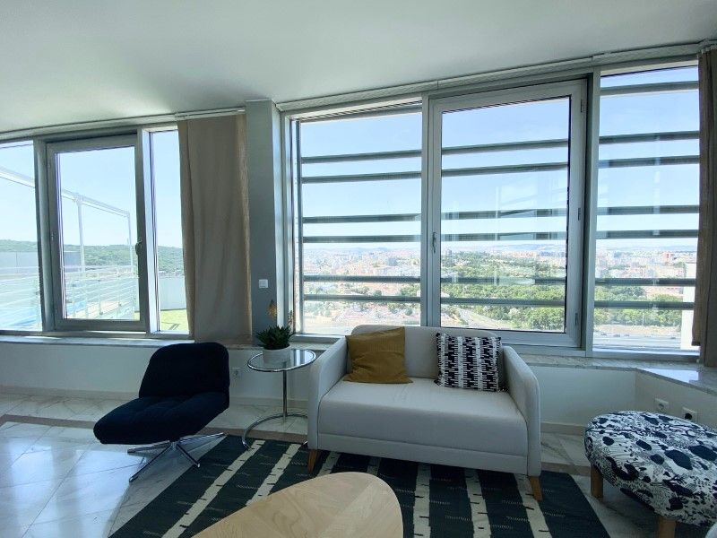 apartment 3 Rooms for sale on Lisboa (1070)