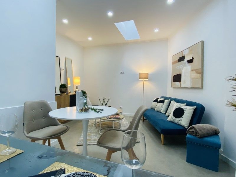 apartment 6 Rooms for sale on Lisboa (1170)