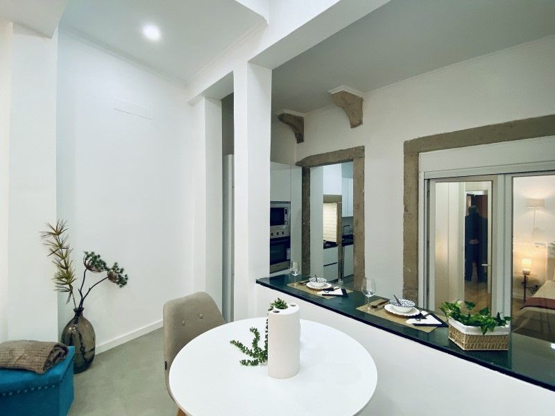 apartment 6 Rooms for sale on Lisboa (1170)