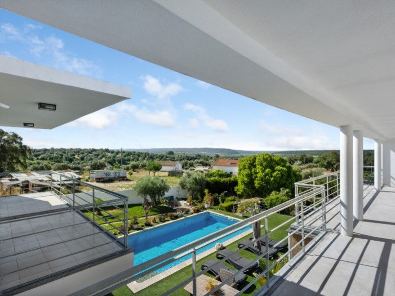 maison 8 Pièces en vente sur Alcácer do Sal (7580)