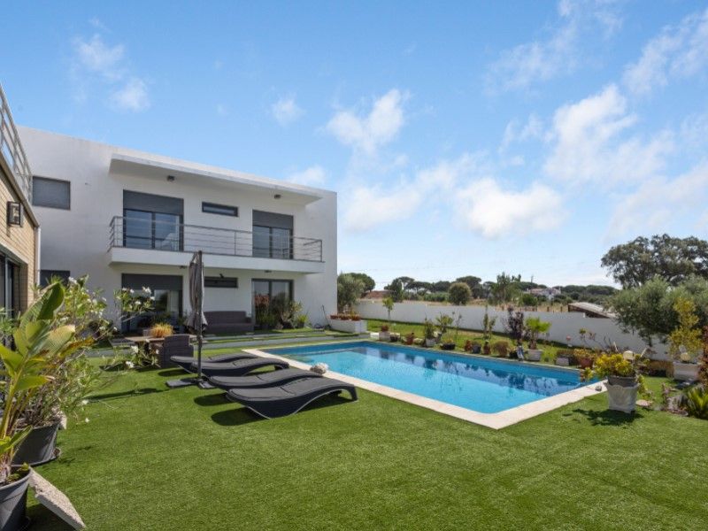 maison 8 Pièces en vente sur Alcácer do Sal (7580)