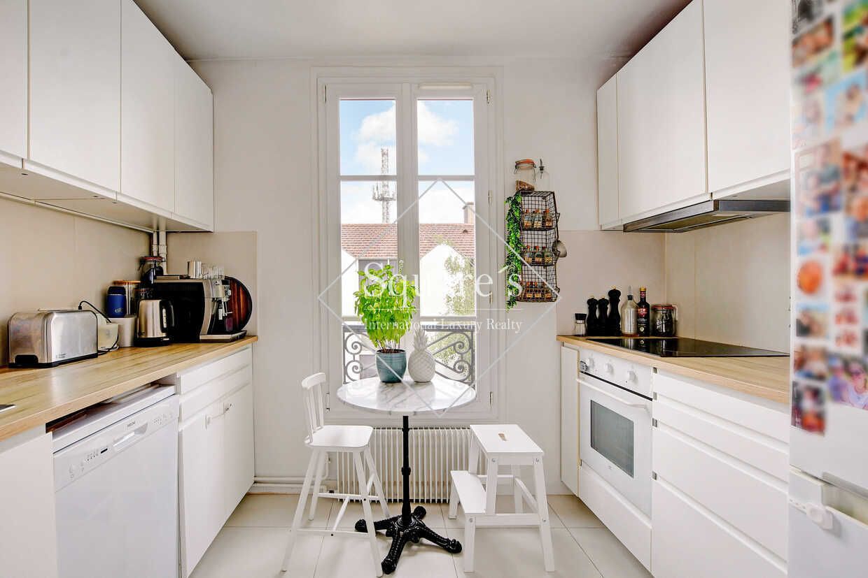 apartment 3 Rooms for sale on Levallois (92300)