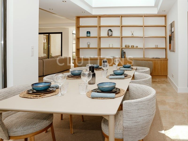 house 10 Rooms for sale on Faro (8005)