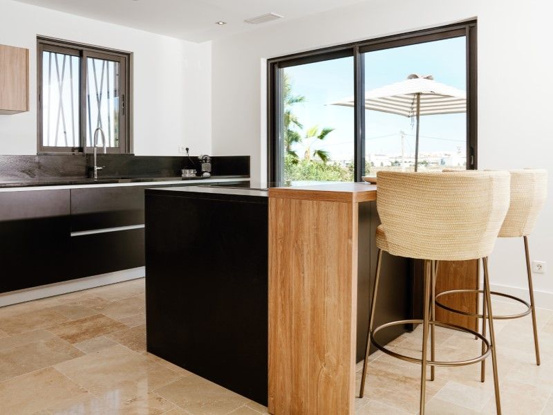 maison 10 Pièces en vente sur Faro (8005)