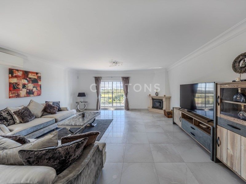 maison 11 Pièces en vente sur Loulé (8100)