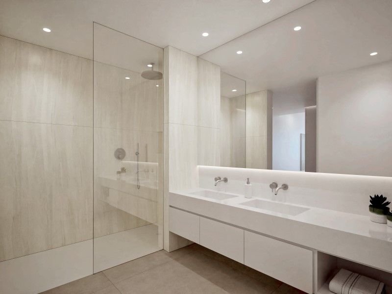 house 9 Rooms for sale on Lagos (8600)