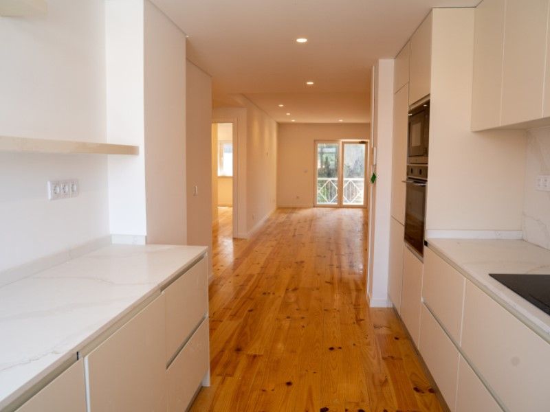 apartment 5 Rooms for sale on Cascais (2765) Sale Apartment Cascais 5 Rooms