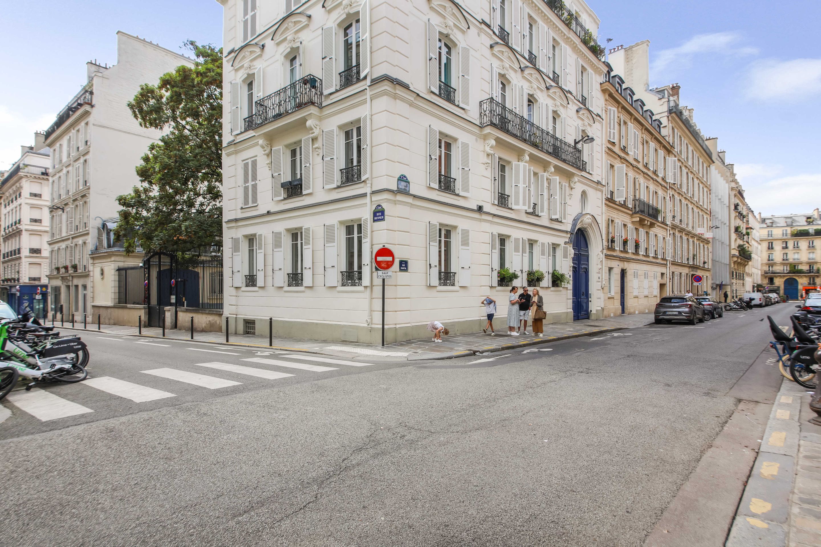 Sale Apartment Paris 9ème 3 Rooms 57 m²