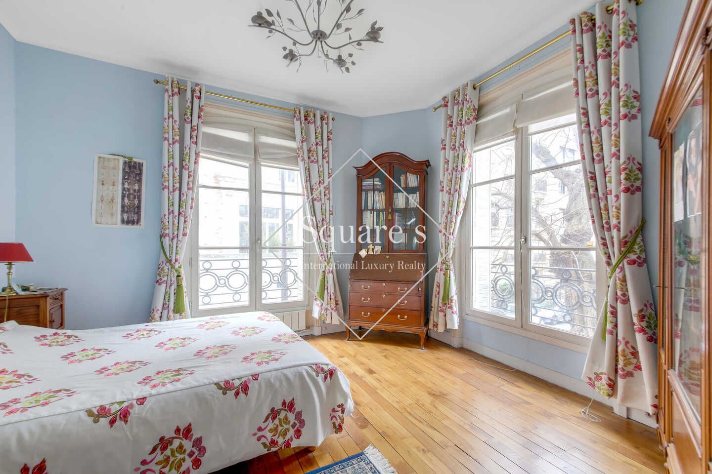 apartment 5 Rooms for sale on Paris 16ème (75016)