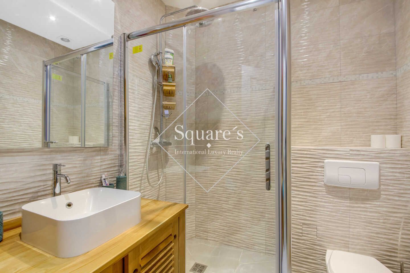 apartment 5 Rooms for sale on Paris 16ème (75016)