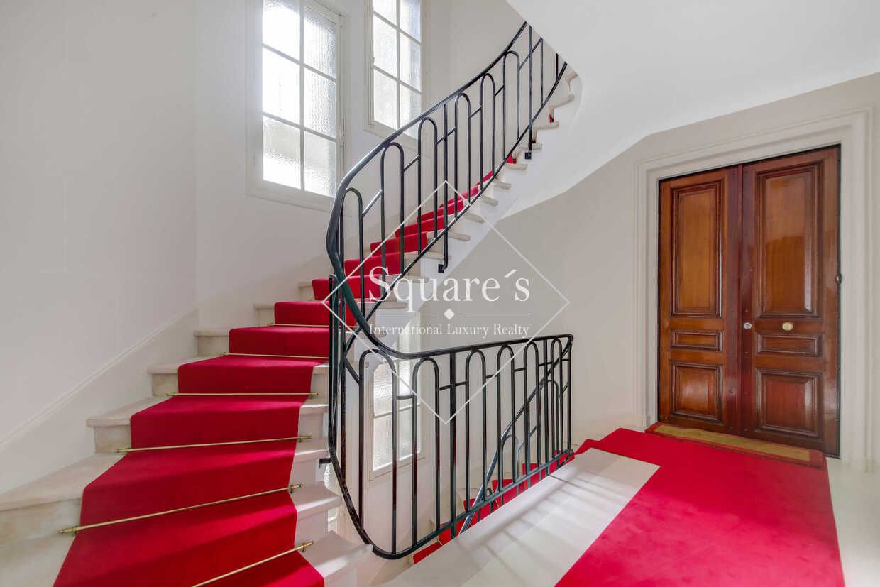 apartment 5 Rooms for sale on Paris 16ème (75016)
