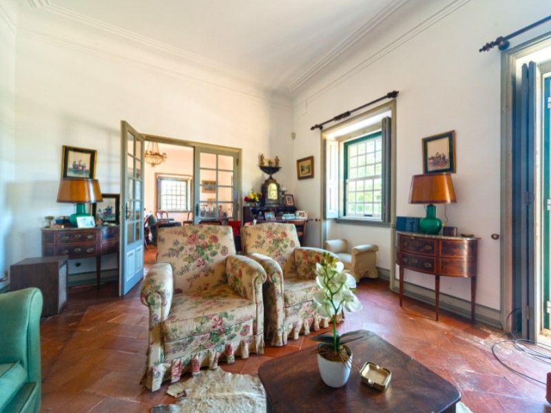 farmhouse 26 Rooms for sale on Alenquer (2580)