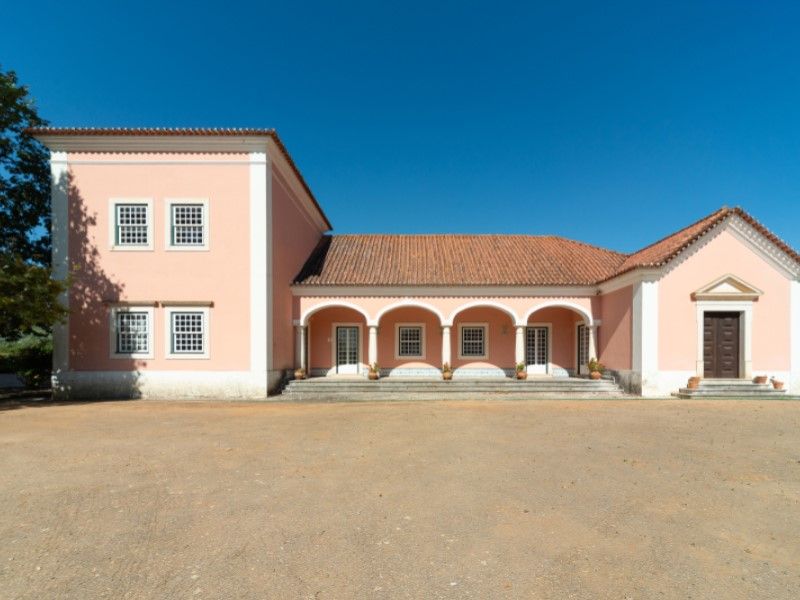 farmhouse 26 Rooms for sale on Alenquer (2580)