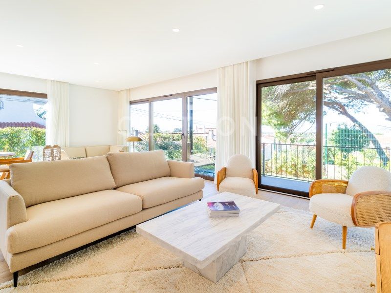 maison 8 Pièces en vente sur Cascais (2755)
