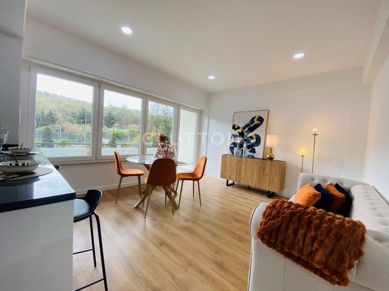 apartment 5 Rooms for sale on Lisboa (1500)