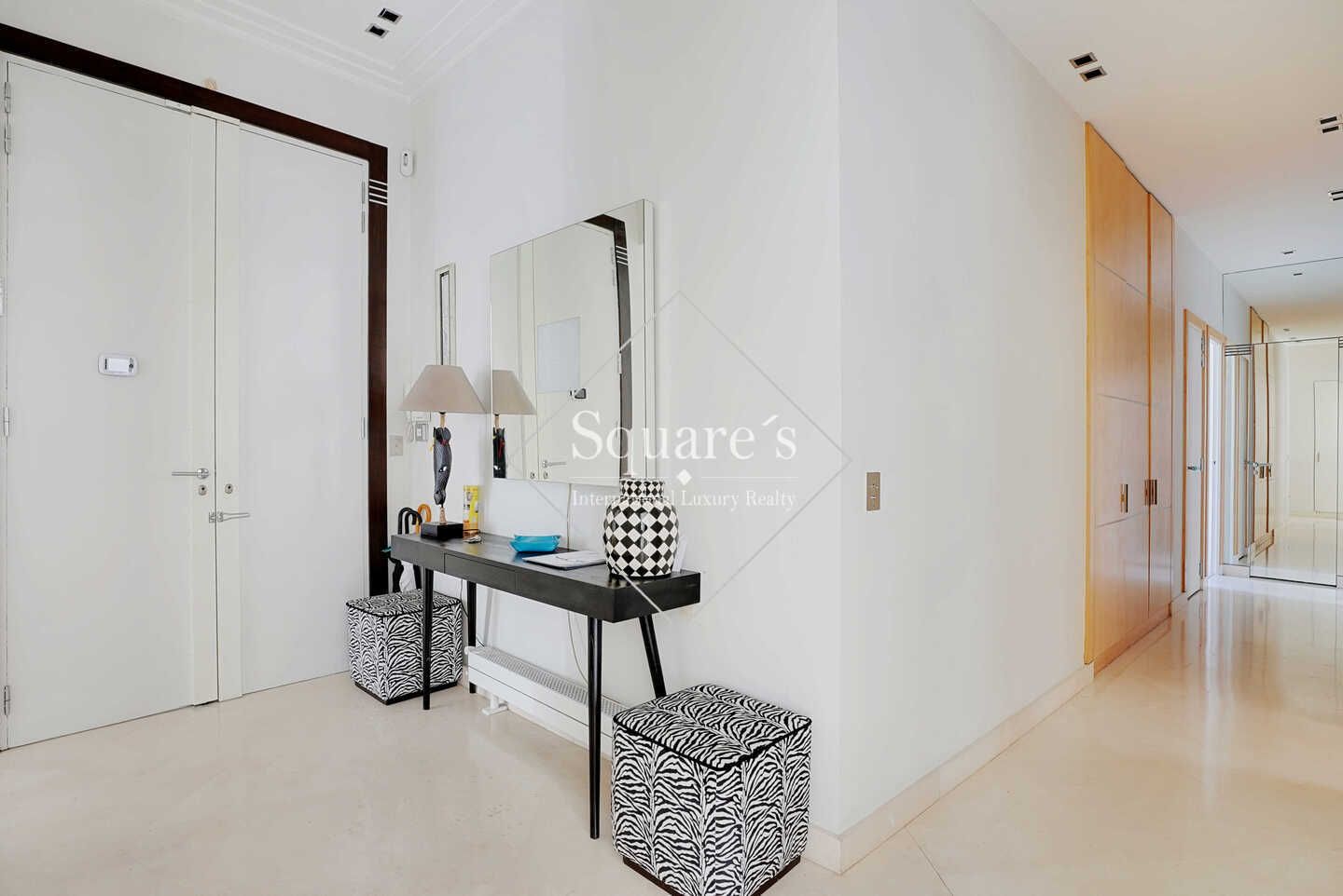 apartment 5 Rooms for sale on Paris 16ème (75016)