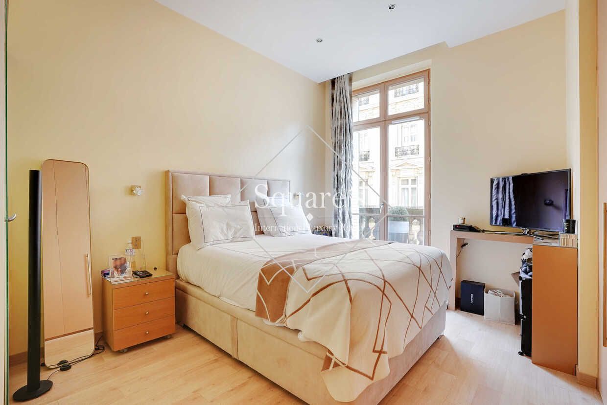 apartment 5 Rooms for sale on Paris 16ème (75016)