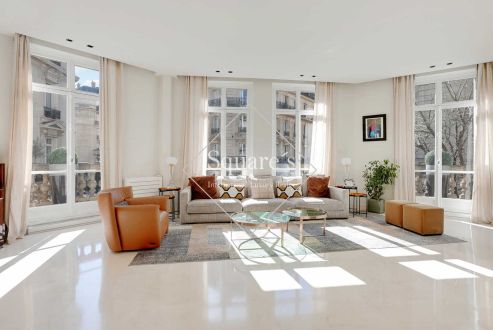 Sale Apartment Paris 16ème 5 Rooms 150 m²