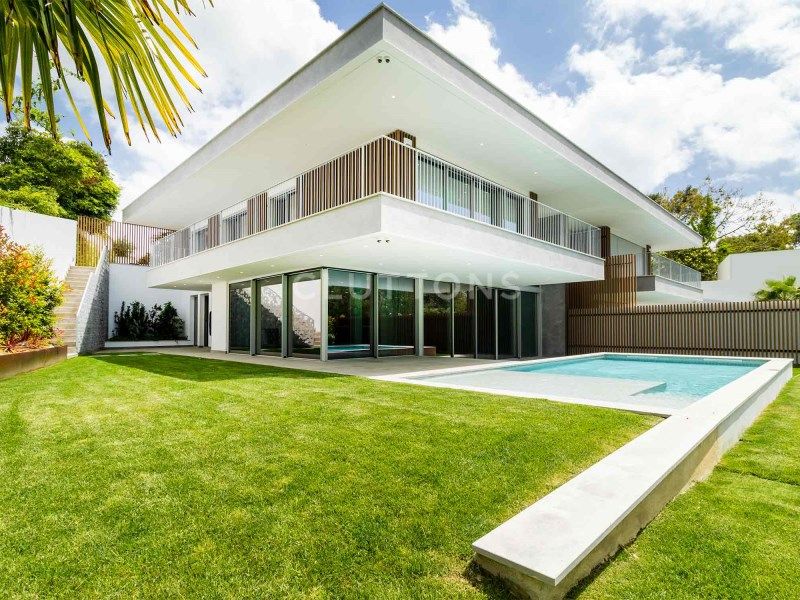house 11 Rooms for sale on Cascais (2750)