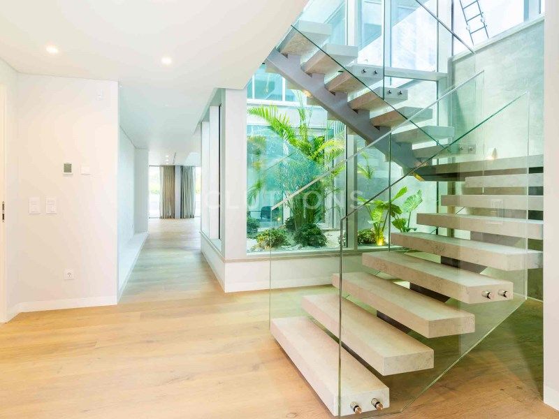 apartment 9 Rooms for sale on Cascais (2750)